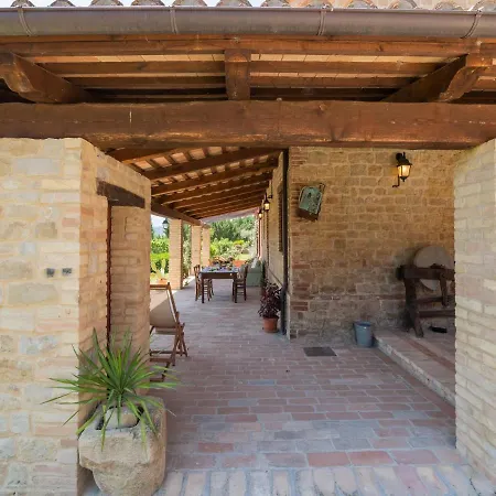 Дом отдыха Scenic In Le Marche Monte San Martino