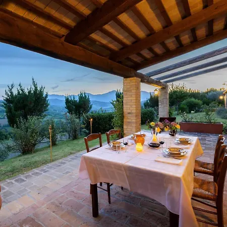 Scenic In Le Marche Monte San Martino